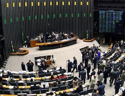 PLP 277-2005: Principais diferenças entre o texto inicial da Câmara e o substitutivo aprovado