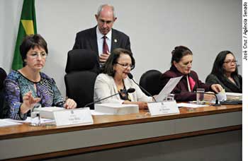 Previdência poderá pagar auxílio transitório a mulheres vítimas de agressão