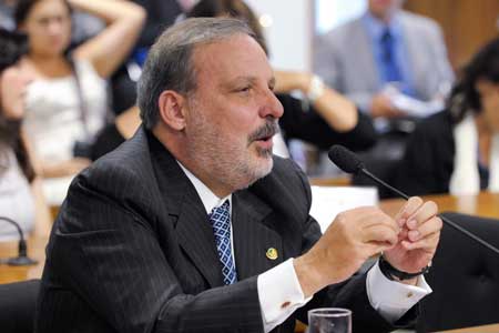 Carteira de trabalho pode virar documento eletrônico