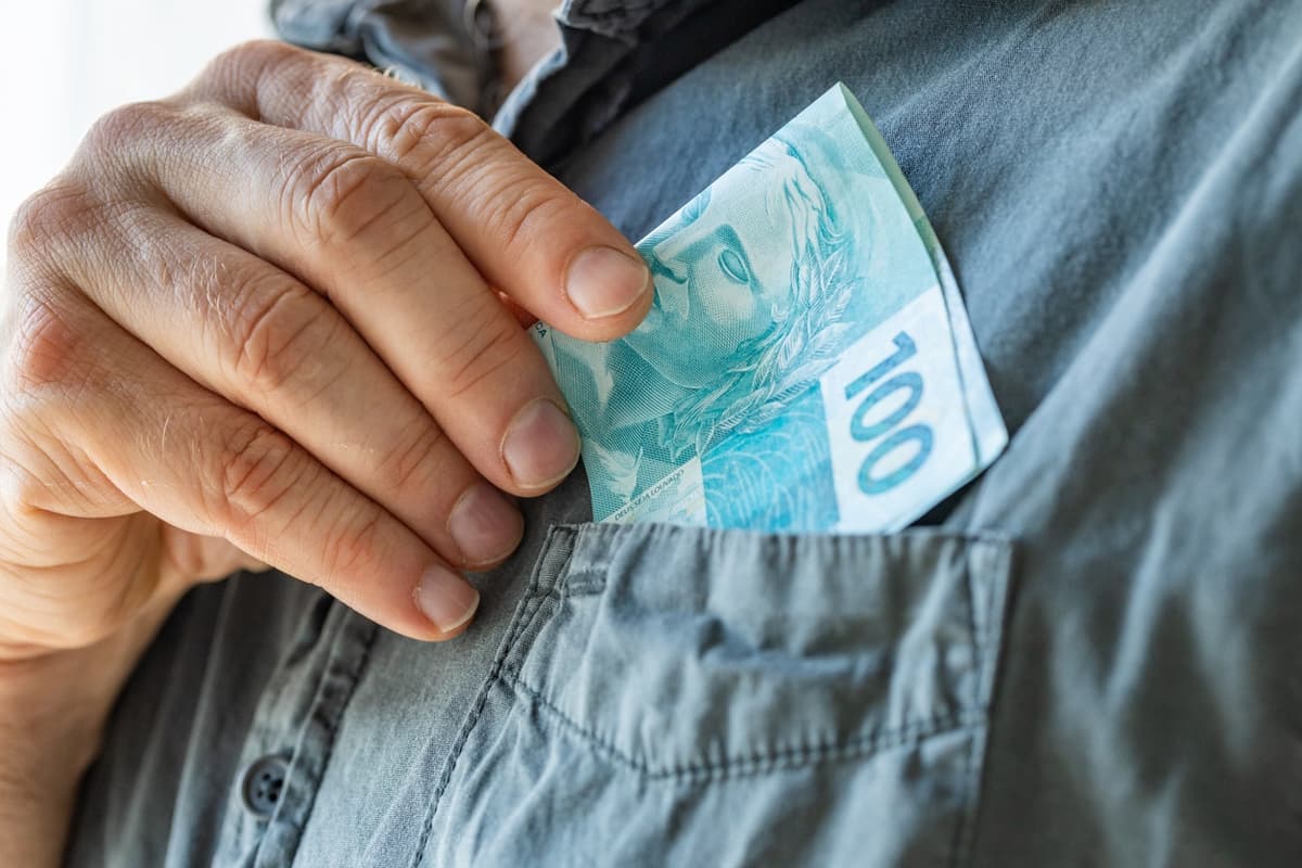 Teto do INSS sobe para R$ 8.475,55 em 2026