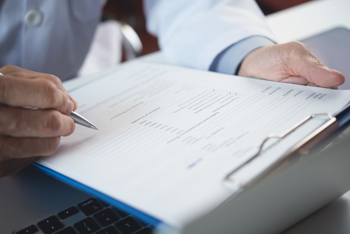 Atestados médicos passam a exigir emissão por plataforma oficial