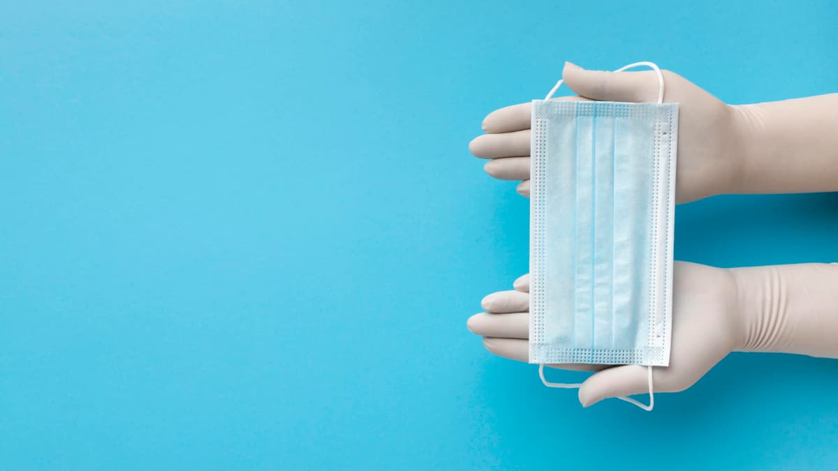 Comissão aprova PL que prevê Covid-19 como doença que dispensa carência em benefícios por incapacidade